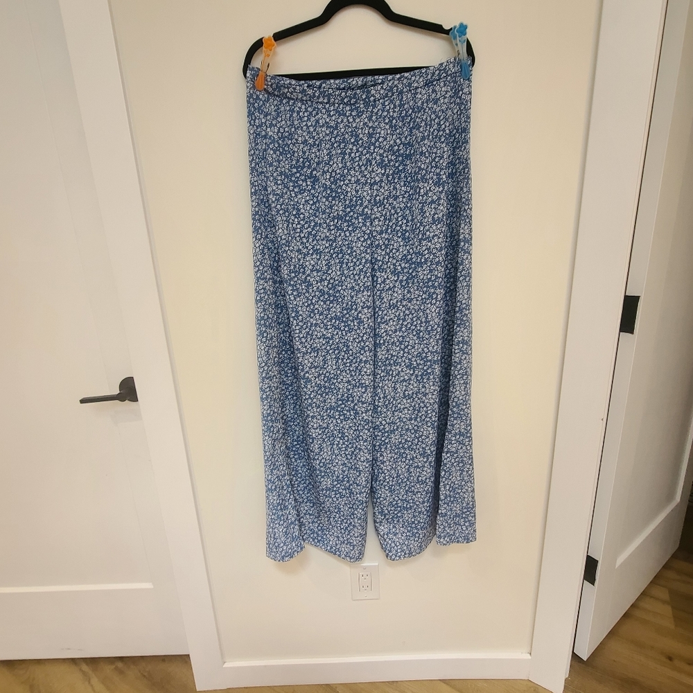 Cute floral shein pants
